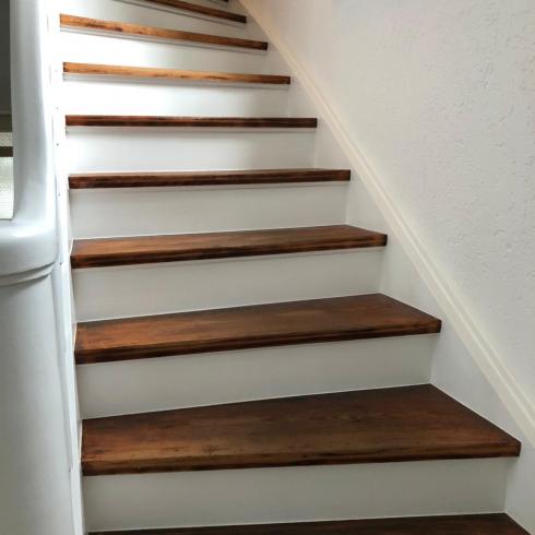 Treppenanlage gestrichen